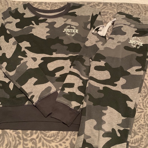 Justice Other - Justice camouflage 2 piece sweats